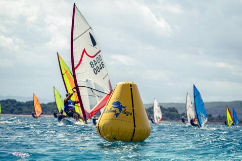 Marc Tusquets 6.º en el mundial de Windsurfer en Sant Pere Pescador - 1