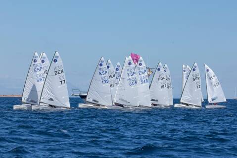 Guillem Manresa participa a l’Europeu Absolut i Copa d’Espanya de la classe Europa de vela a Alacant.  - 2